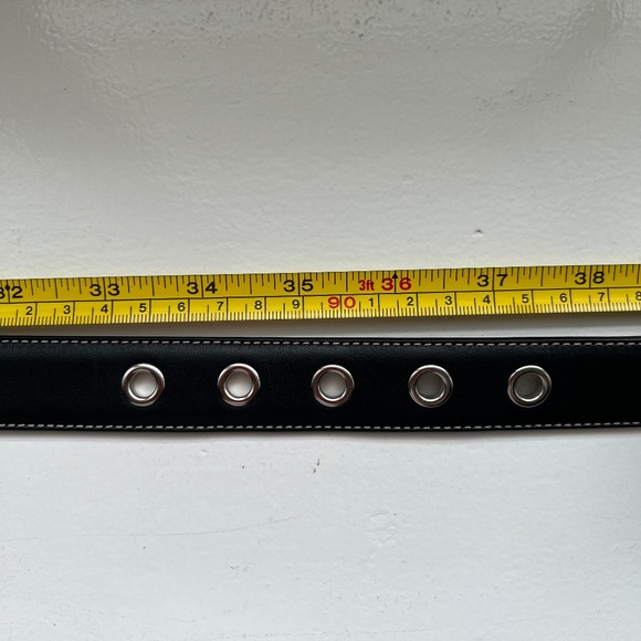 Coach Belt 3960 black leather with silver hardware - Picture 3 of 6